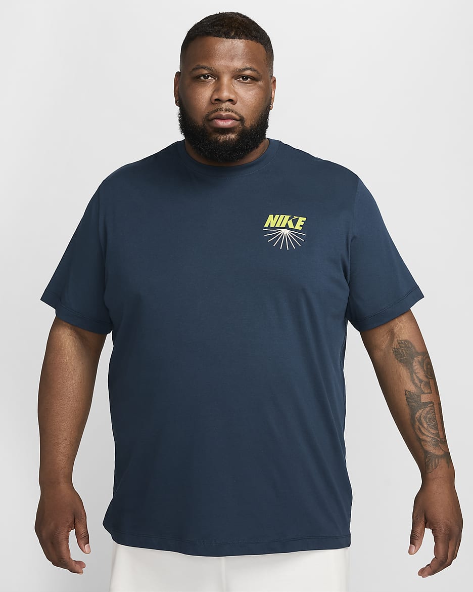 Navy nike t shirt hotsell